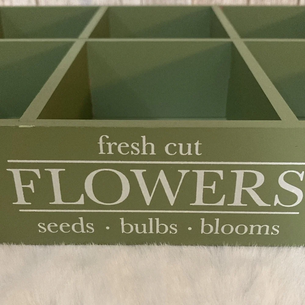 Target BP 2023 Spring Flowers Tray